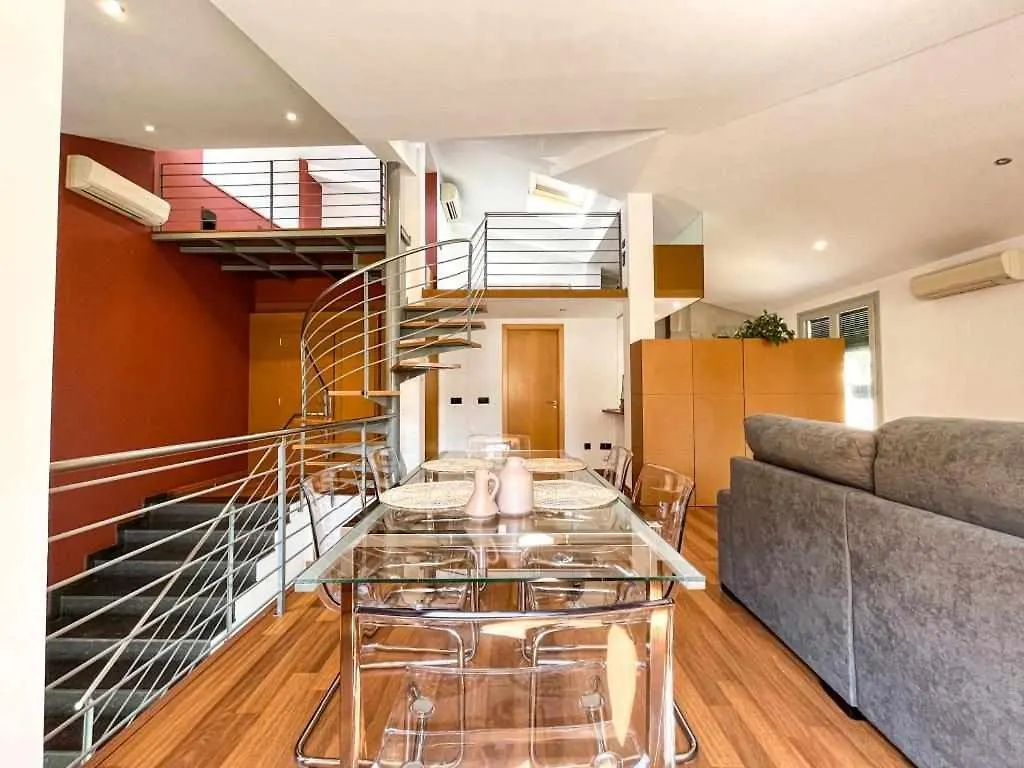 Loft Cort Reial Atico In The Heart Of The Old Town Apartment Girona 0*,  Spain